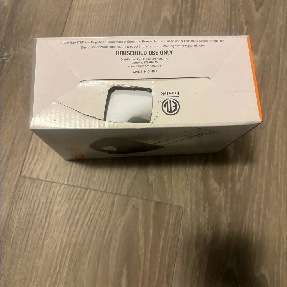 NIB Unopened Toastmaster 5 speed hand mixer